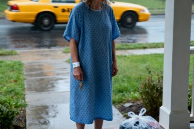 My son forgot to pick me up from the hospital, even after ten calls. Fearing something was wrong, I ignored the pain from my wounds, took a cab home, and found the locks changed. A note on the door read: “Don’t come back. There’s no place here for a leech.” I didn’t cry. I didn’t argue. Because my late husband left me one final secret weapon—and I’m about to change everything.